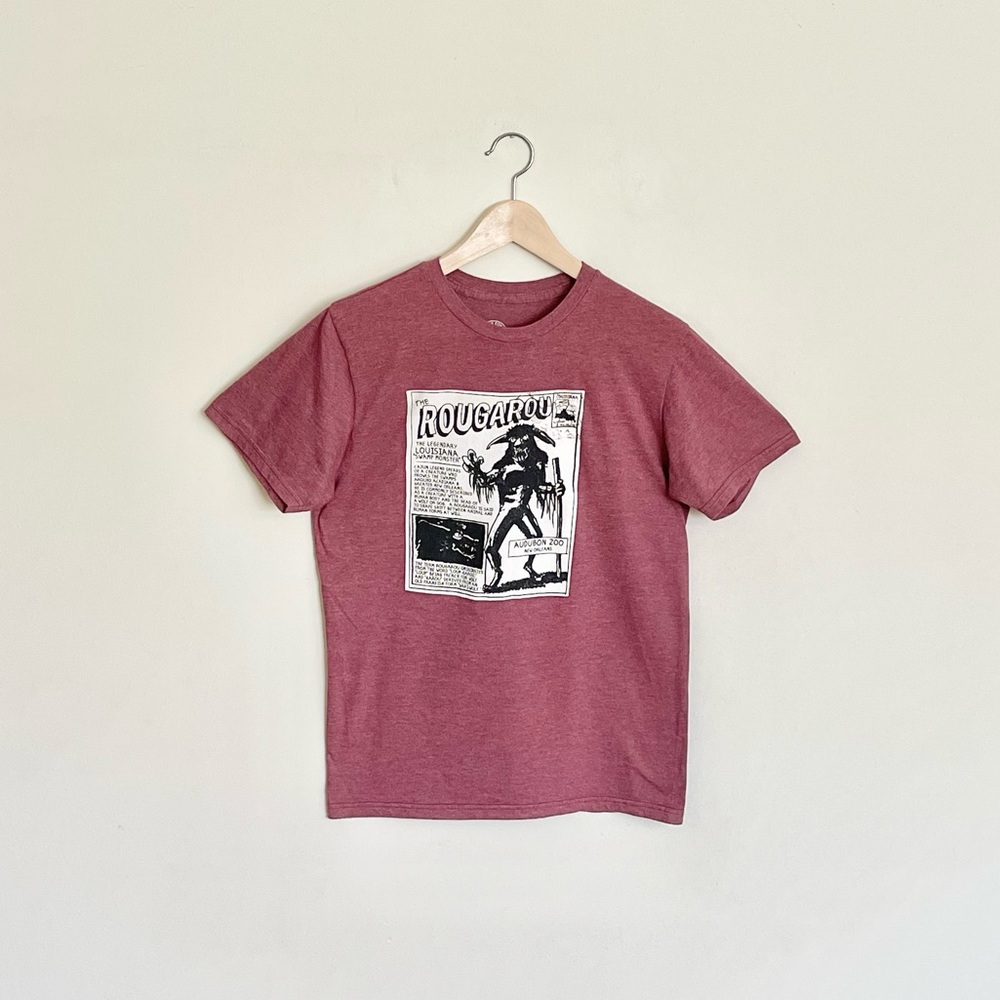 The Rougarou Louisiana Swamp Monster Audubon Zoo Cryptid Red T Shirt Adult Small